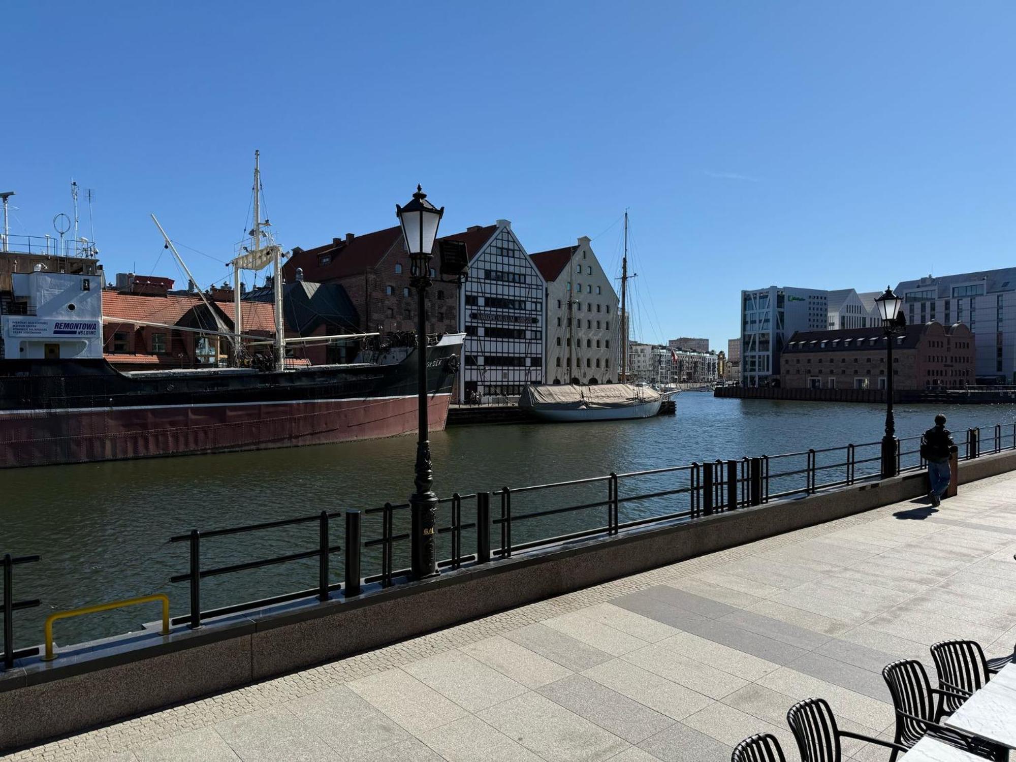 Motlawa Apartments - Old Town & River Viev, Fast Wifi Gdansk Ngoại thất bức ảnh